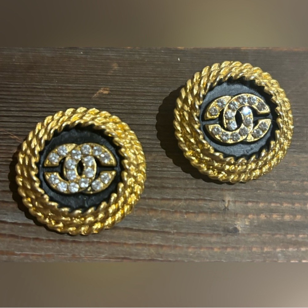 Authentic Chanel clip earrings